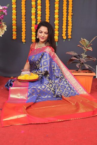 Women's Kanjivaram Soft Silk Saree With Blouse Piece in Kuwait