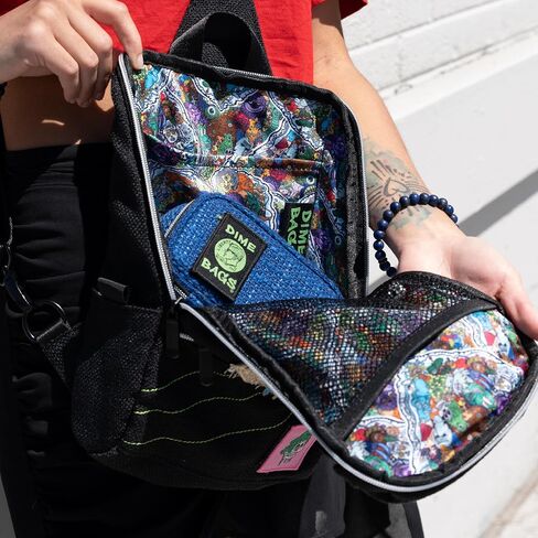 حقائب DIME - حقيبة ظهر The Tab Crossbody Sling، إصدار محدود من Vincent Gordon، جيب سري مقاوم للرائحة، متين، حزام قابل للتعديل، مقاوم للماء، (برقوقي) in Kuwait
