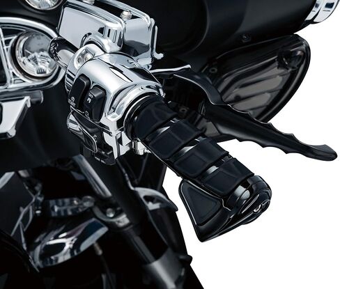 Kuryakyn 6354 Motorcycle Handlebar Accessory: Kinetic Throttle Boss, Kuryakyn Kinetic Grips, Chrome, Pack of 1 in Saudi Arabia