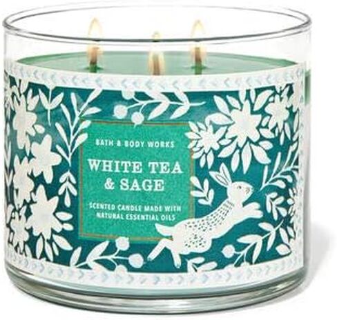 Bath and Body Works ، شمعة بيضاء 3 -wick مع الزيوت الأساسية - 14.5 أوقية - 2021 روائح الربيع الطازجة! (الشاي الأبيض والحكيم) in Saudi Arabia