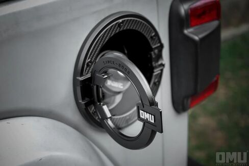 OMU Genesis Series Aluminum Transparent Space Capsule Gas Tank Cover Compatible with Jeep Wrangler JL in Saudi Arabia