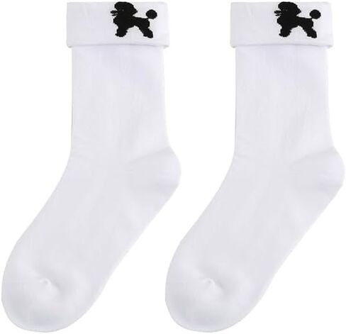 زي yolsun للفتيات باللون الوردي في فترة الخمسينيات مع وشاح مطبوع عليه نقاط بولكا in Kuwait