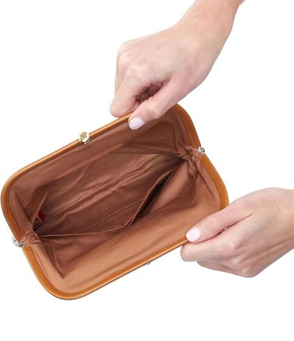 HOBO Womens Lauren Wristlet Natural One Size in Kuwait