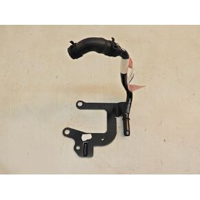 Ford 9L2Z-18696-D-أنبوب تسخين أسود معدني أسود in Kuwait