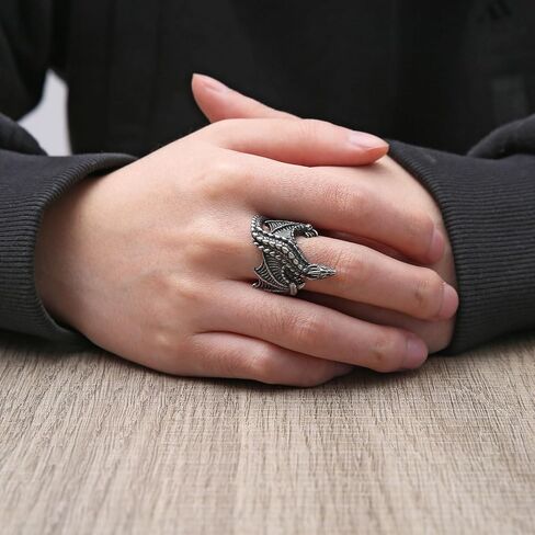 Hzman Dragon Ring for Men Biker Stains Stail Steel Retro Gothic Punk Flying Dragon Rings Halloween Party Jewelry Gift in Saudi Arabia