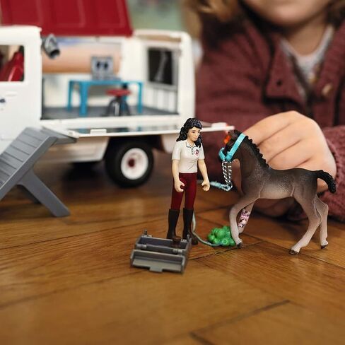 مجموعة لعبة Schleich Horse Club Sarah's Baby Horse Care Toy - Little Farm Care Care Horse و Little Farm و Puppy with Assessories Play Toy Toy For Boys and Girls ، هدية للأطفال الذين تتراوح أعمارهم بين 5 سنوات in Kuwait