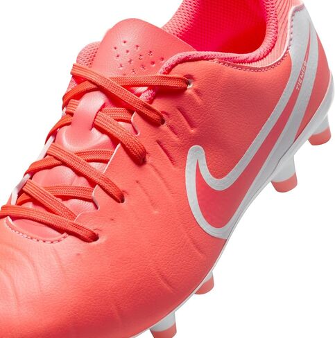 Nike Jr. Tiempo Legend 10 Academy Little/Big Kids Multi-Top-Top Soilds (DV4348-800 ، الحمم البركانية الساخنة/البيضاء) in Saudi Arabia