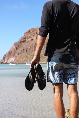 Flojos Men's Waverunner Flip Flops in Saudi Arabia