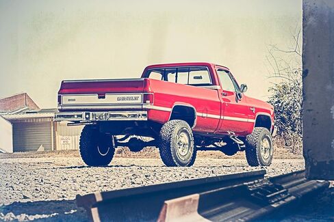 Rough Country 4" Lift Kit for 1977-1987 Chevy/GMC C20/K20 Pickup - 150.20 in Saudi Arabia