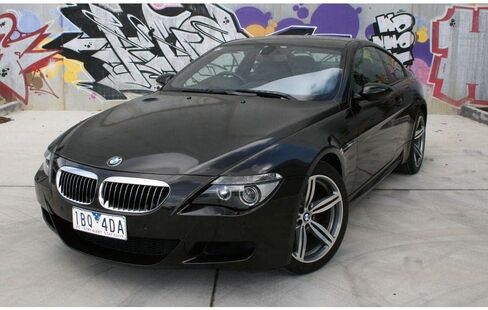 Avery SW900-192-M Gloss Black Metallic 3in x 5in (Sample Size) Supreme Vinyl Car Wrap Film in Kuwait