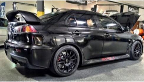 Avery SW900-192-M Gloss Black Metallic 3in x 5in (Sample Size) Supreme Vinyl Car Wrap Film in Kuwait