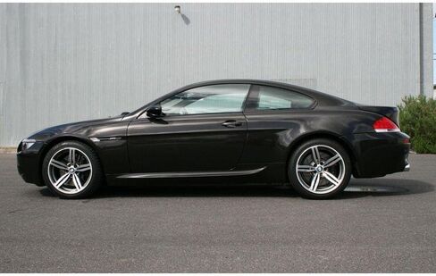 Avery SW900-192-M Gloss Black Metallic 3in x 5in (Sample Size) Supreme Vinyl Car Wrap Film in Kuwait