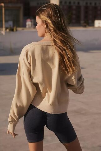 INFITTY Womens Fleece Crewneck Sweatshirts Long Sleeve Oversized Cropped Pullover Tops Fall Winter Fashion 2026 in Kuwait