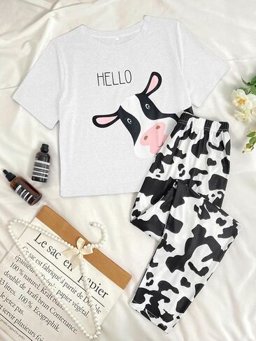 Wdirara Women's Graphic Printwear Round Round Neck Tee Short Tee and Pants Pajamas in Saudi Arabia