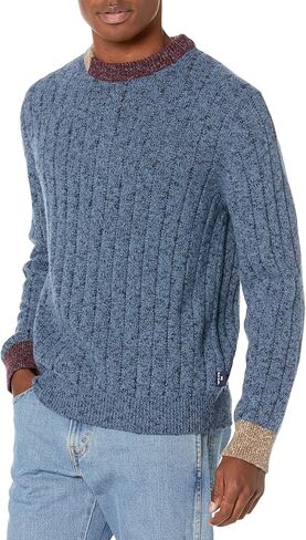 ياقة دائرية للرجال على النقيض من ذلك in Kuwait