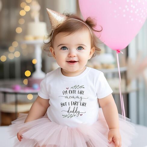 Daddy's Little Girl - Mommy's Whole World Bodysuit I'm Cute Like Mommy But I Fart Like Daddy Romper هدية استحمام مرحة (0-6 أشهر، رومبر لطيف بأكمام قصيرة) in Kuwait