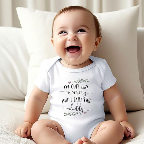 Daddy's Little Girl - Mommy's Whole World Bodysuit I'm Cute Like Mommy But I Fart Like Daddy Romper هدية استحمام مرحة (0-6 أشهر، رومبر لطيف بأكمام قصيرة) in Kuwait