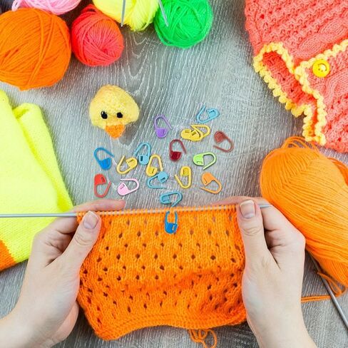 Rolybag 275 قطعة من علامات الغرز، دبابيس حياكة كروشيه 15 لونًا، مشابك قفل الغرز، علامات حياكة، مشبك كروشيه، دبابيس كروشيه آمنة بلاستيكية مع 15 قطعة من إبر الخياطة الحادة ذات العيون الكبيرة in Kuwait