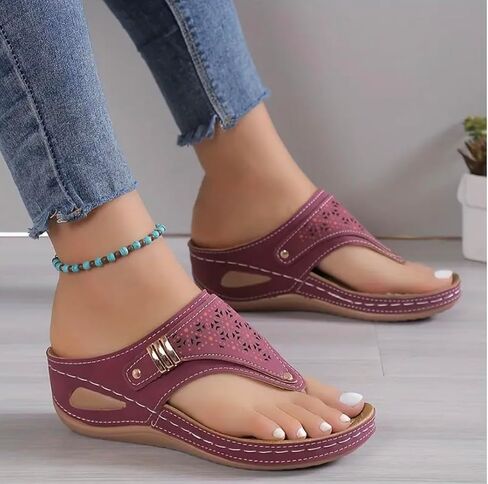 Thong Sandals for Women Casual Arch Support Slip On Buckle Strap Slippers Womens Flip Flops for Summer Beach Sandals Bathroom Waterproof Leather Shoes in Saudi Arabia