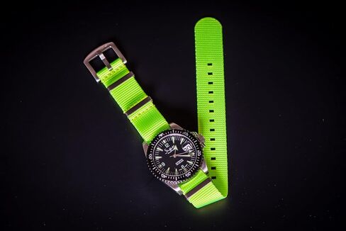 Orca Waffle Weave Nylon Watch Bands بأحجام وألوان متعددة in Kuwait