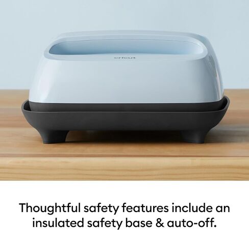 آلة الضغط الحراري Cricut EasyPress 3 (9 بوصة × 9 بوصة) مع حصيرة الضغط الحراري (12 بوصة × 12 بوصة) in Kuwait