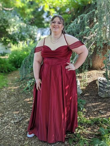 Off Shoulder Bridesmaid Dress 2025 Sleeveless Mermaid Satin Formal Dress with Slit in Saudi Arabia