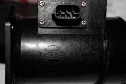 مستشعر مستشعر تدفق الهواء مستشعر التدفق الكتلي متوافق مع Nissan OEM 22680-31U00 2268031U05 Infiniti i30 Maf Air Flow Meter 22680 31u00 31u05 95-99 Air Meter Mount Base Base in Kuwait