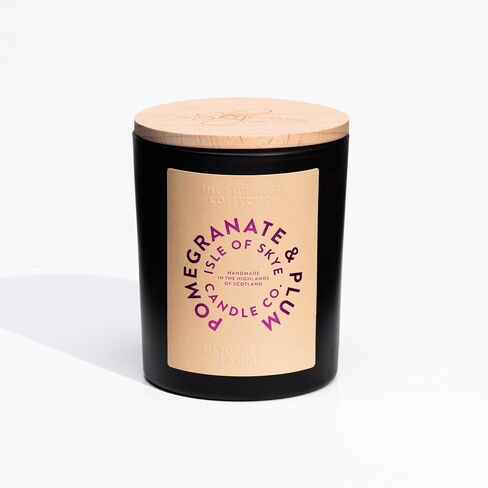 شركة Isle of Skye Candle Company كبيرة من خشب الصندل والبتشولي من شركة Isle of Skye Candle ، Beige in Saudi Arabia