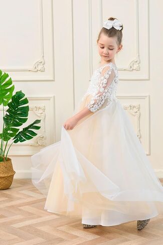 White Ivory Flower Girl Dresses with Long Sleeves First Communion Dress Princess Gown KT270 in Saudi Arabia