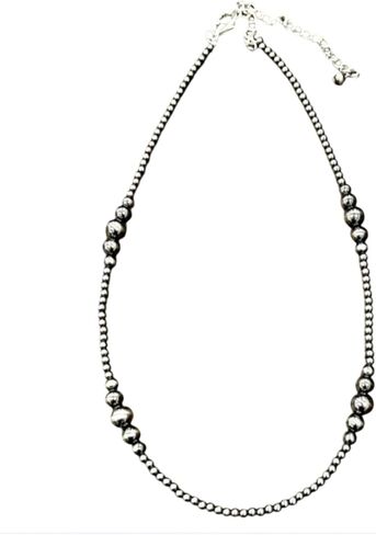 Minimalist Navajo Navajo Beaded Necklace – Graduated Navajo beads in Saudi Arabia