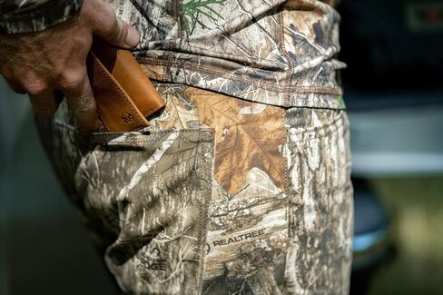 Realtree Camo Slim Holder Money Clip محافظ للرجال (حافة كامو محفظة تان الجلد Trifold) in Kuwait