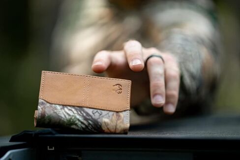 Realtree Camo Slim Holder Money Clip محافظ للرجال (حافة كامو محفظة تان الجلد Trifold) in Kuwait