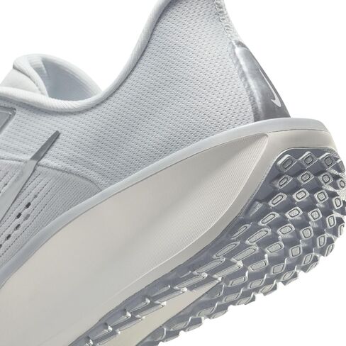 Nike Quest 6 أحذية Road Rown Women's Road (FD6034-007 ، فوتون غبار/أزرق نفسي/قمة أبيض/رمادي دخان خفيف) in Saudi Arabia