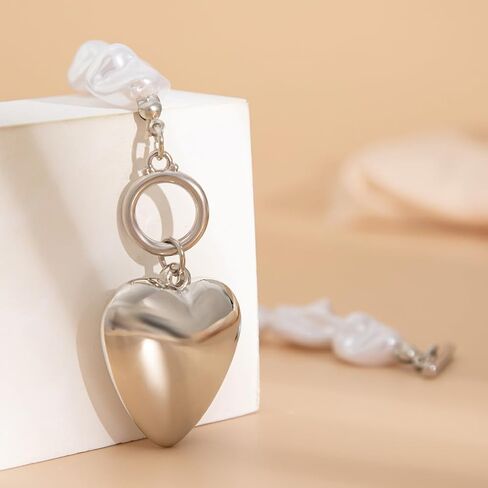 Chunky Gold Heart Bracelets for Women Large Pearl Heart Chain Bracelet Geometric Baroque Pearl Love Toggle Clasp Bracelet Trendy Birthday Jewelry Gift in Kuwait