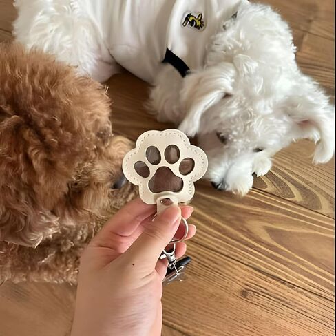 Leather Pet Memorial Keychain Pet Memorial Gifts for Cat Dog Cute Leather Paw Keychain Pet Hair Keepsake Keyring in Saudi Arabia