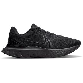 Nike Men's Sneaker in Saudi Arabia