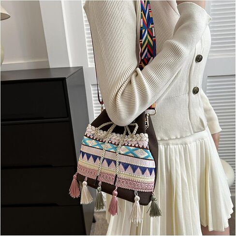 حقيبة دلو قماش الرباط مع Fringe - Boho المحافظ للنساء ، حقائب اليد Crossbody in Saudi Arabia