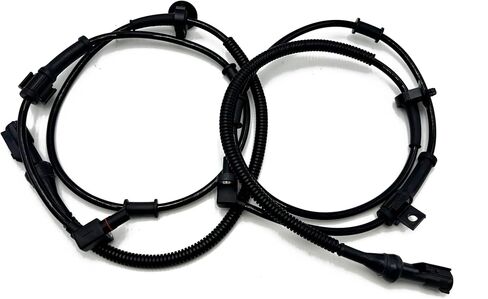 2Pcs Front Left and Right ABS Wheel Speed Sensor Compatible with Ford 1999-2005 F250 F350 F450 F550 F-350 F-450 F-550 Super Duty F650 F750 F800 F-650 F-750 F-800 Excursion Replaces F81Z2C204BA in Saudi Arabia