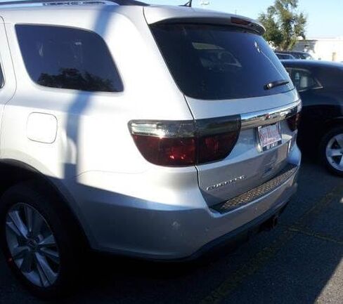 غطاء صبغة الفينيل قبل 2011-2013 Dodge Durango الخلفي (35 ٪ دخان خفيف) in Saudi Arabia