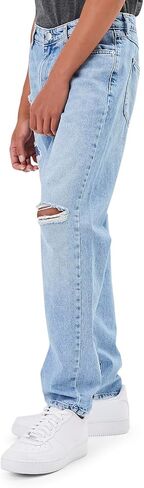 Forever 21 Men's Distressed Straight-Leg Jeans in Saudi Arabia