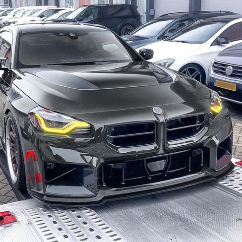 طقم الشفاه الأمامي للسيارة الموفقات لـ BMW 2 Series M2 G87 2023-2025 Gloss Black Carbon Carbon Look in Kuwait