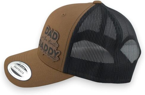 أبي في الشوارع Daddy in the Sheets Trucker Hat - قبعة Babseball القابلة للتعديل مع رقعة جلدية in Saudi Arabia