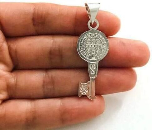 LUXURYGOLD888 925 STERLING SILVER SAINT BENEDICT KEY / 925 PLATA MEDALLA DE SAN BENITO LLAVE - P63 in Saudi Arabia