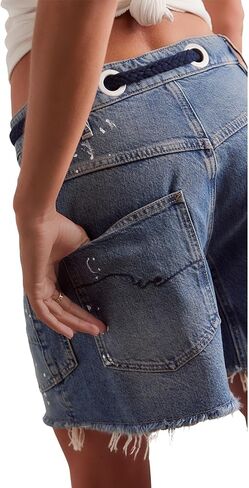 Women's Moxie Shorts, White in Saudi Arabia