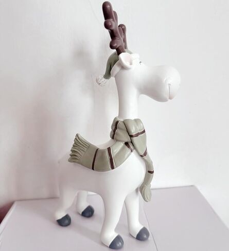 Deer Figurines Home Decor Collectible Deer Statues Figurines Home Office Decoration (Yoga Posture Prayer) in Kuwait