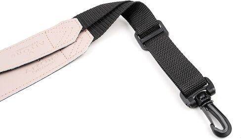 حزام الرقبة الساكسفون. حزام ساكس مبطن ناعم من الجلد الصناعي. طول قابل للتعديل ومريح لـ Alto Tenor Soprano Sax in Kuwait