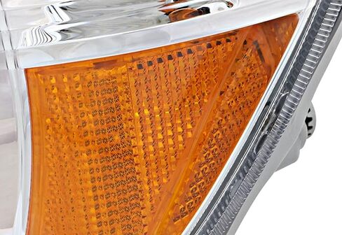 For Toyota Tacoma Headlights Lamps Set 2005 2006 2007 2008 2009 2010 2011 Halogen Driver and Passenger Side in Saudi Arabia