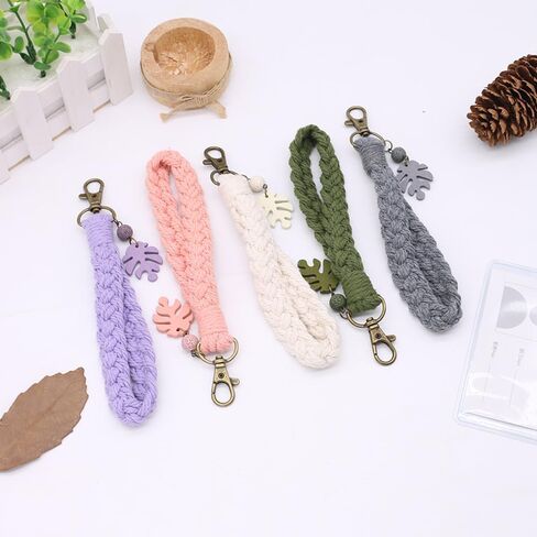 سوار Macrame Boho Keychain مع شرابات نخيل أوراق السحر المصنوع يدويًا حامل المفاتيح المفتاح للنساء in Kuwait