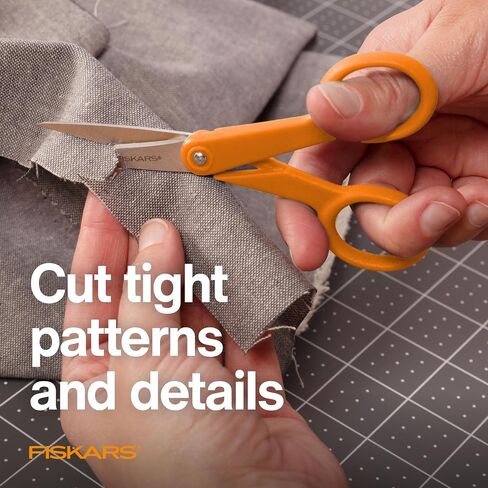 Fiskars مقص ذو تفاصيل مستقيمة بمقبض برتقالي، شفرات من الفولاذ المقاوم للصدأ، مقبض مزدوج الحلقة يمكن استخدامه بكلتا اليدين in Saudi Arabia