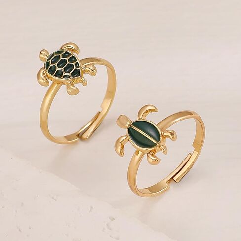 Vivian&CD Gold/Silver Seashell & Starfish Ring Set for Women, Adjustable Beach Stackable Shell Rings Dainty Summer Surfer Jewelry Set Non-Tarnish Waterproof Mermaid Surf Style Gift in Kuwait